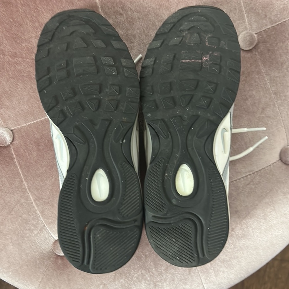 Nike Air Max - Picture 4 of 4
